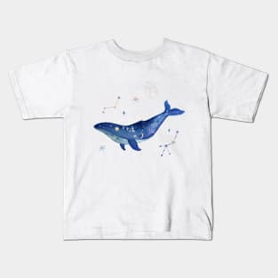 blue whale swimming in the ocean Kids T-Shirt